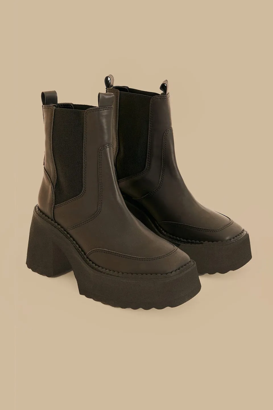 FARM Rio Black Block Heel Chelsea Boot Clearance