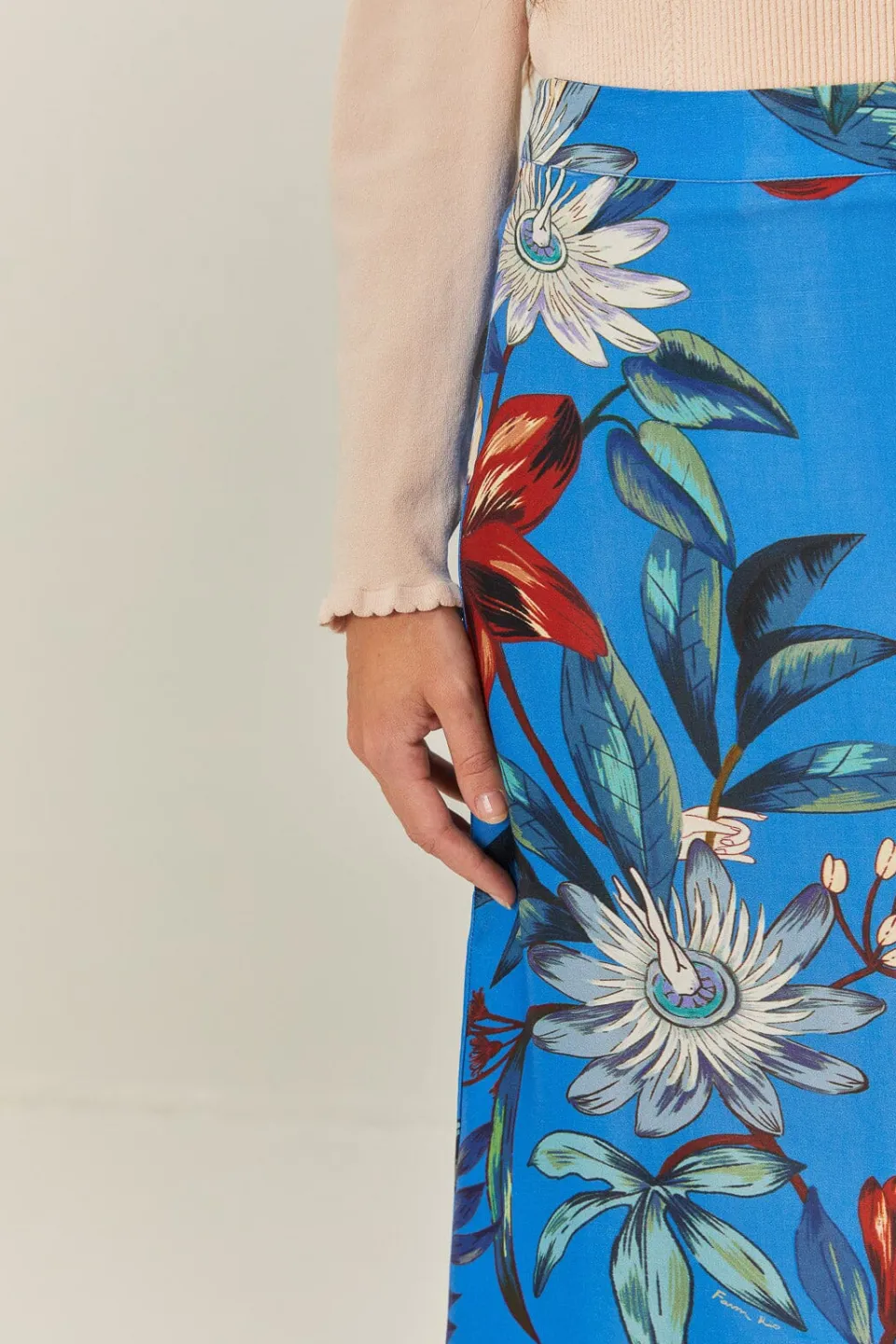 FARM Rio Blue Surreal Flowers LENZING™ ECOVERO™ Midi Skirt Best