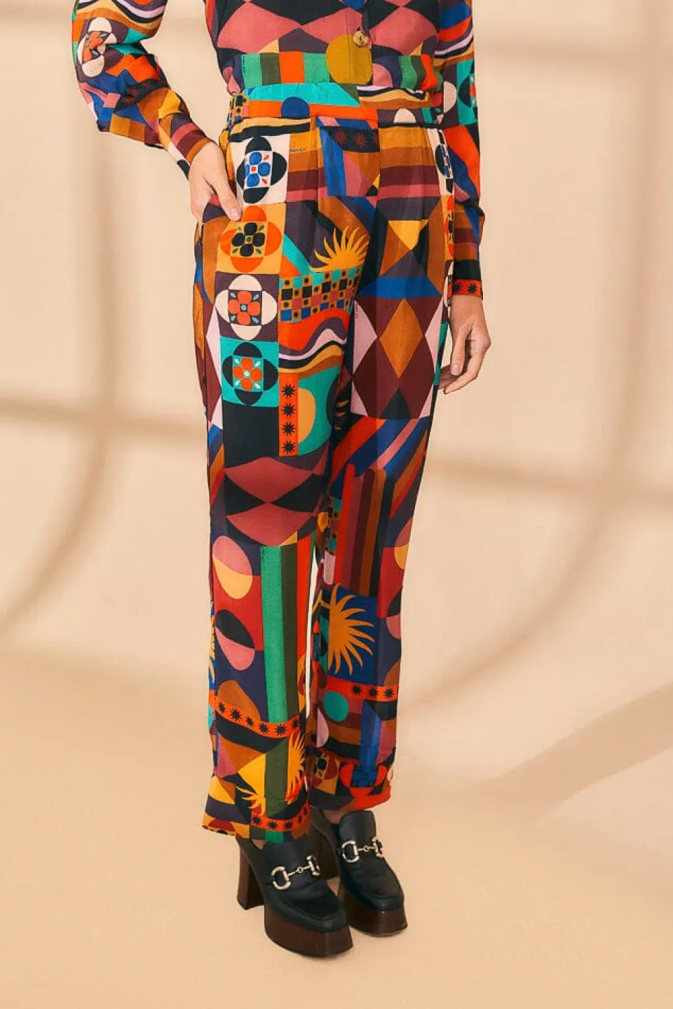 FARM Rio Multicolor Tropical Shapes Pants Discount