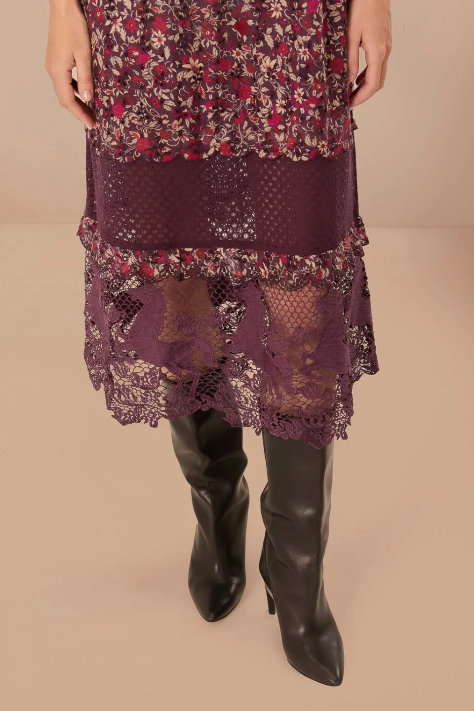 FARM Rio Purple Chelsea Garden Embroidered Lace Midi Dress Hot